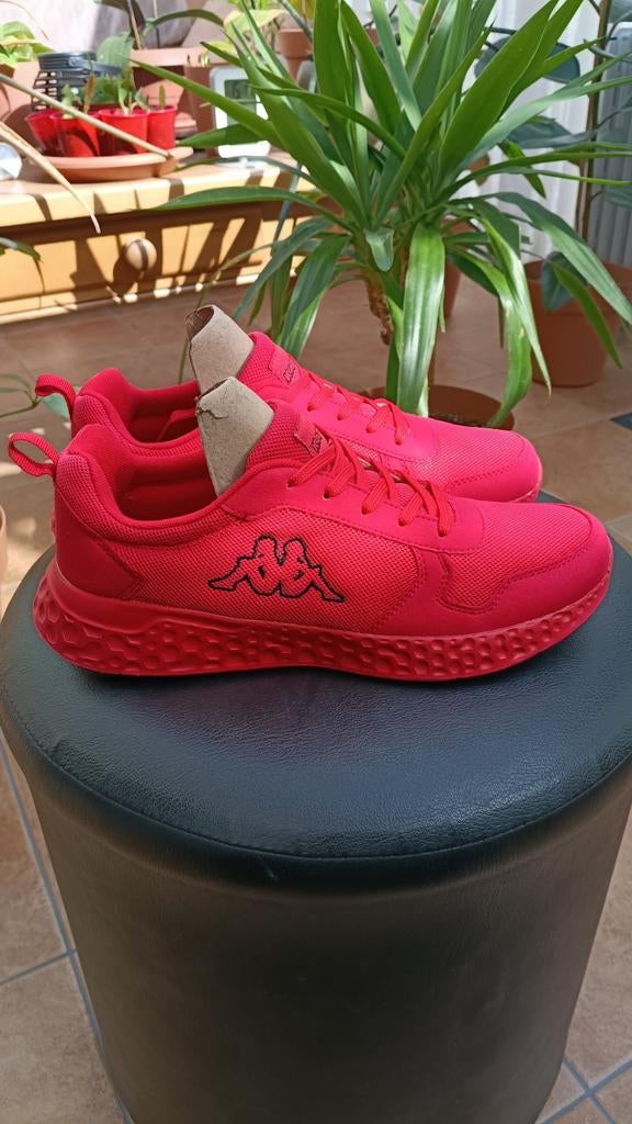 TE KOOP: Rode sneakers (Kappa) Nieuw, Kappa, Nieuw, Ophalen of Verzenden, Sneakers of Gympen