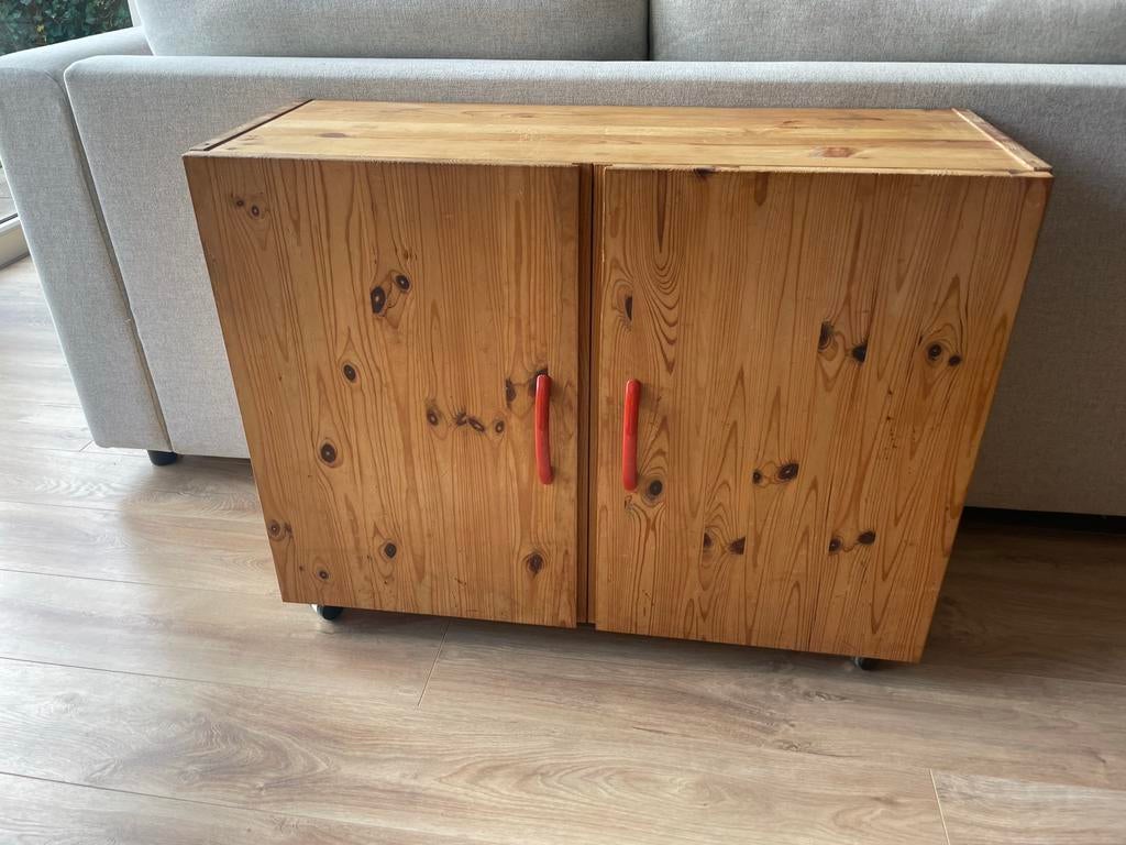 Ivar kast 30 cm diep op wieltjes, Ophalen, Zo goed als nieuw