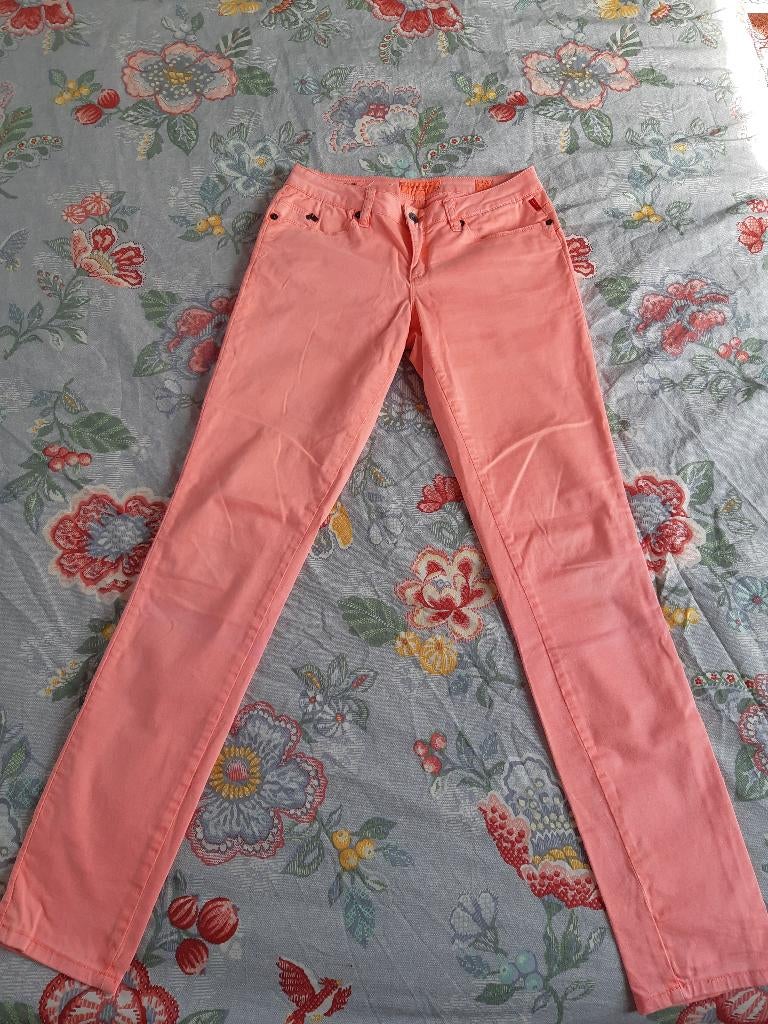10 Feet ~ mooie stretch roze broek ~ maat 26, 10 Feet, Ophalen of Verzenden, Zo goed als nieuw, Roze