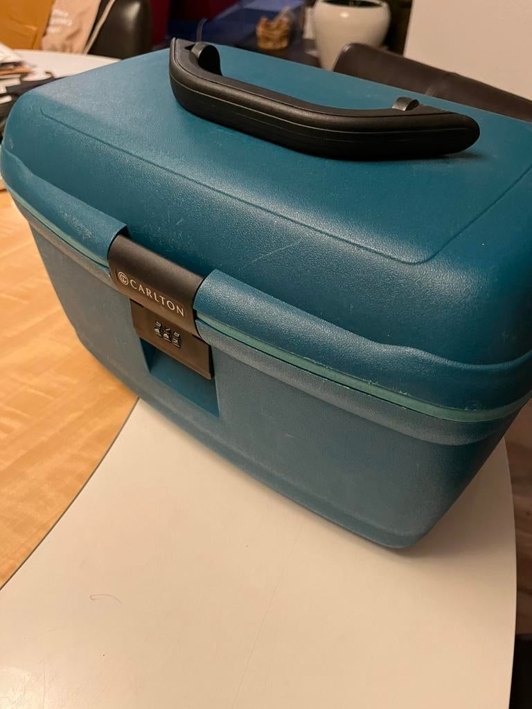 Carlton beautycase met cijferslot, Overige kleuren, Met slot, Ophalen of Verzenden, Zo goed als nieuw