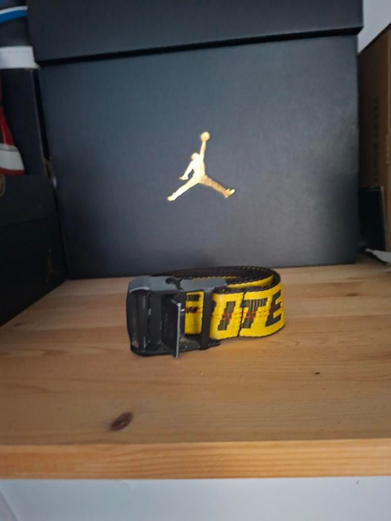 Off-White Riem - Geel, Off-White, Overige kleuren, Ophalen of Verzenden, Zo goed als nieuw