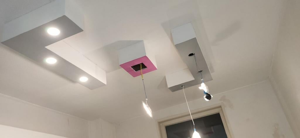 Tegelzetter, stukadoor, schilder., Diensten en Vakmensen, Aannemers