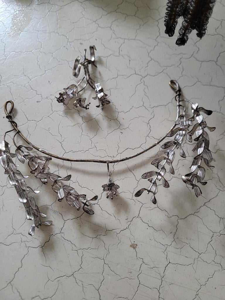 Bijna antiek metalen diadeem voor bruid, Kleding | Dames, Heikant 21 Kaatsheuvel, Overige kleuren, Belle Vieille Brocante, Ophalen of Verzenden