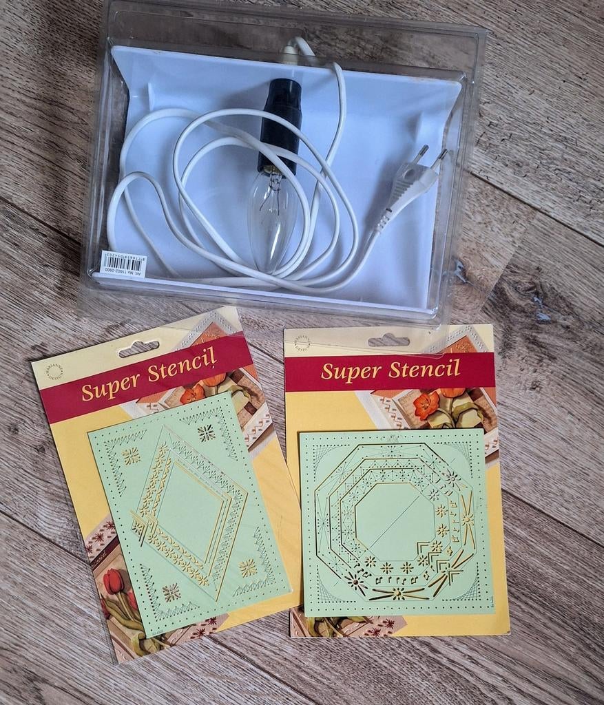 embosing met mallen, Ophalen of Verzenden, Zo goed als nieuw, Overige thema's, Pons of Mal