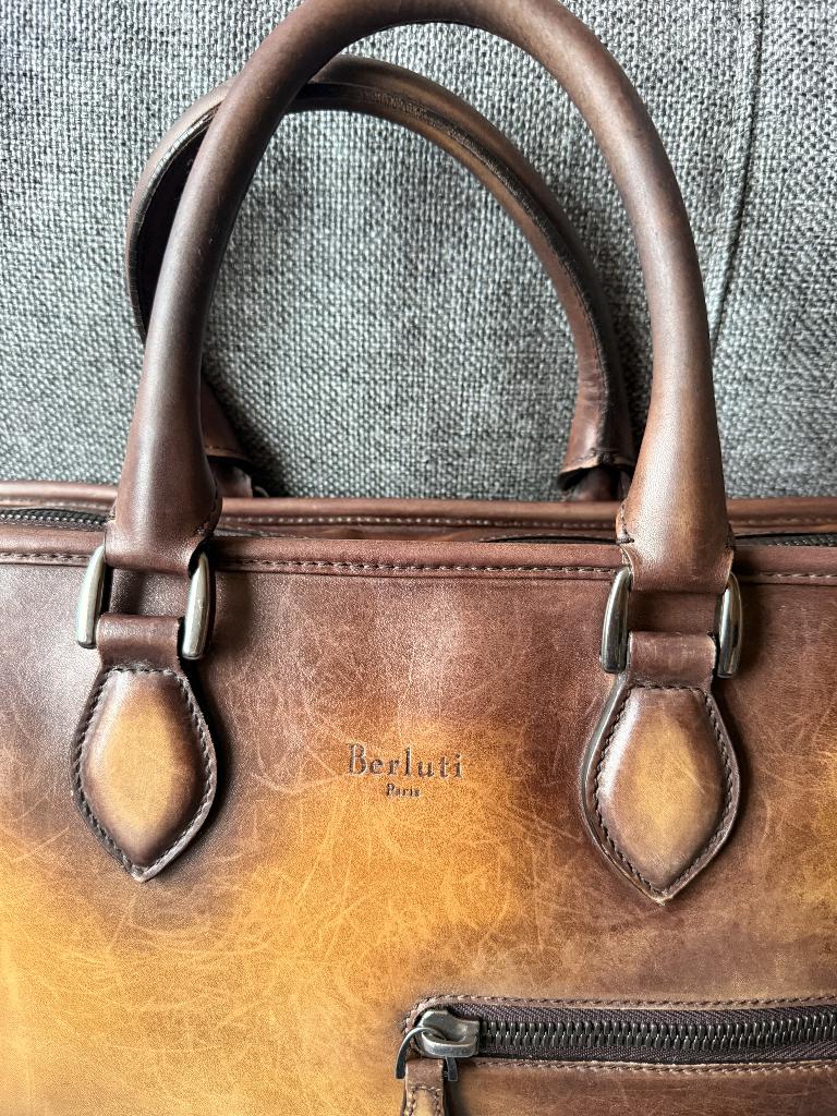 Prachtige, stijlvolle Berluti aktetas/laptoptas, Ophalen, 15 inch, Gebruikt, Aktetas