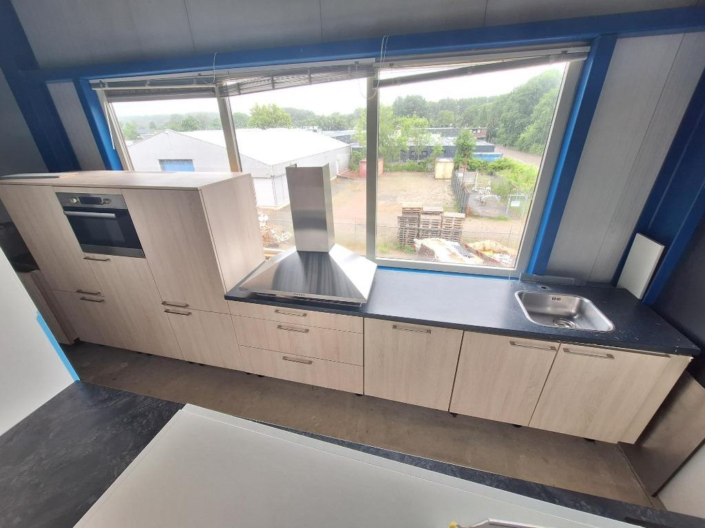 Complete keuken Compleet met APP 120Keukens op voorraad 2766