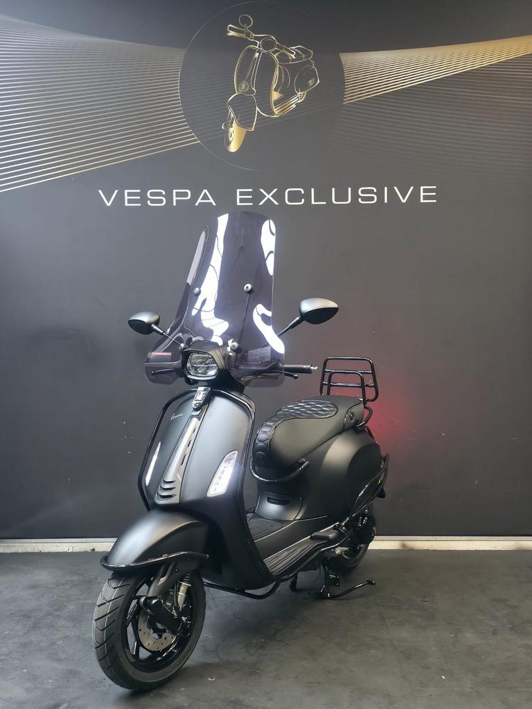 VESPA SPRINT mat zwart 2026  nieuw FACELIFT vol optie, Fietsen en Brommers, Scooters | Vespa, Ophalen, Overige modellen, Nieuw