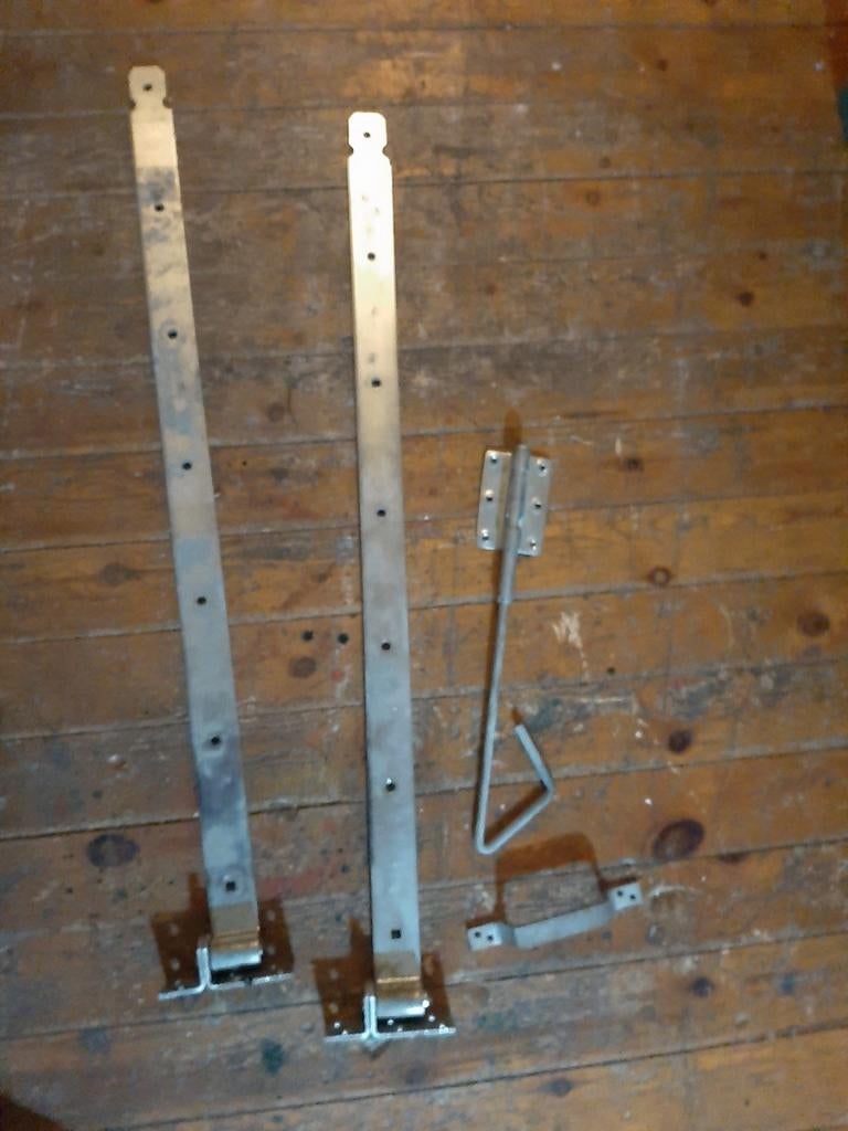 Deurbeslag poortbeslag hekbeslag vergrendeling  duimhang, Ophalen of Verzenden, Zo goed als nieuw, Klink of Kruk