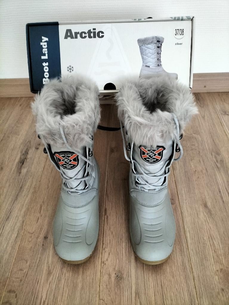Snowboots, Snowboots, Ophalen of Verzenden, Zo goed als nieuw, Grijs