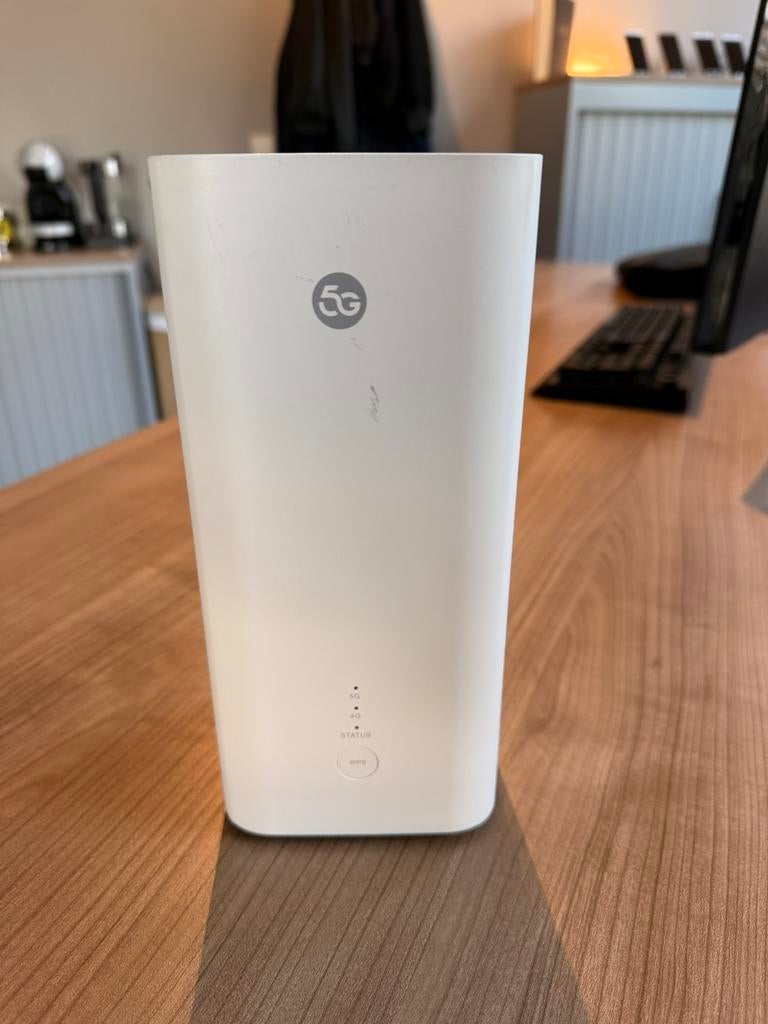 Huawei H138-380 4G/5G CPE Pro router., Ophalen of Verzenden, Zo goed als nieuw, Router