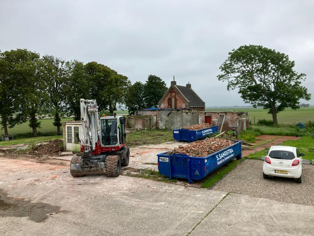 GEZOCHT!; gebouwen / gevels / schuur / stenen voor afbraak!, Doe-het-zelf en Verbouw, Metselstenen, Gebruikt, Bakstenen, Ophalen of Verzenden