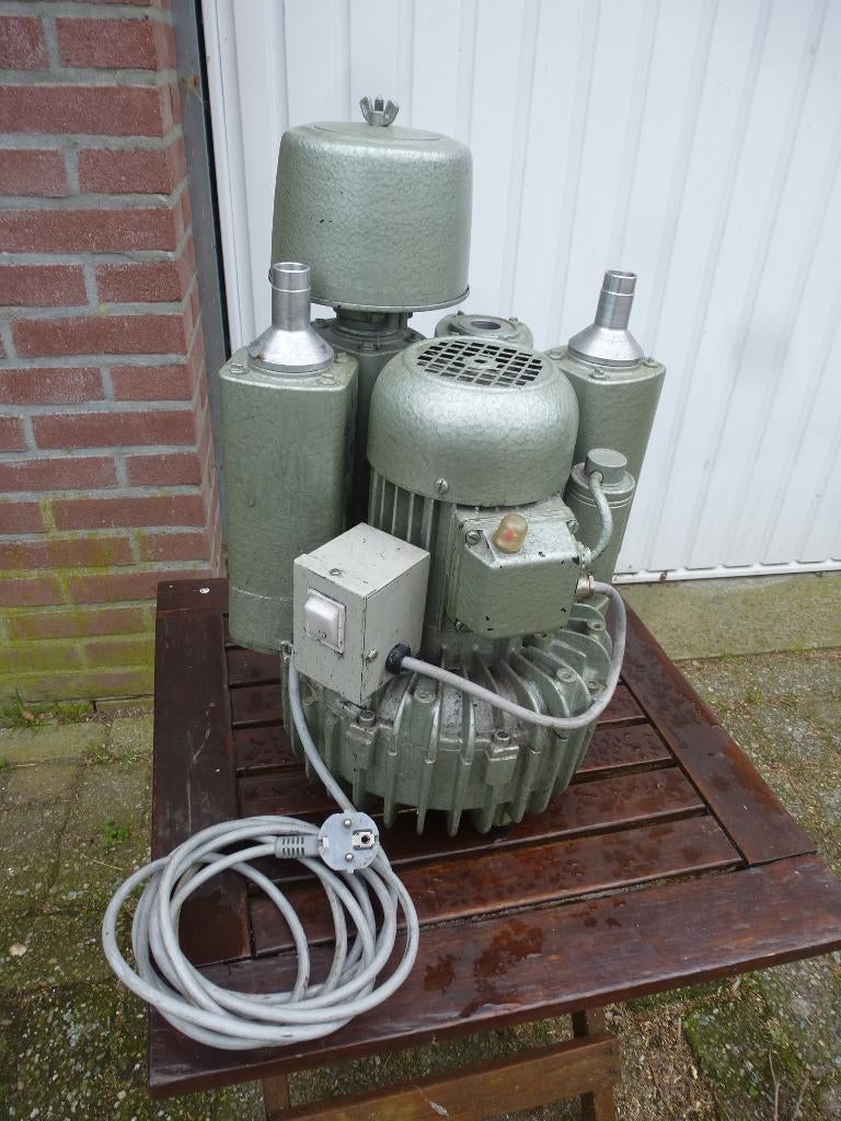 Vacuümpomp - Blower - Zijkanaalventilator Becker, Ophalen, Gebruikt, 100 liter of meer, Minder dan 200 liter/min