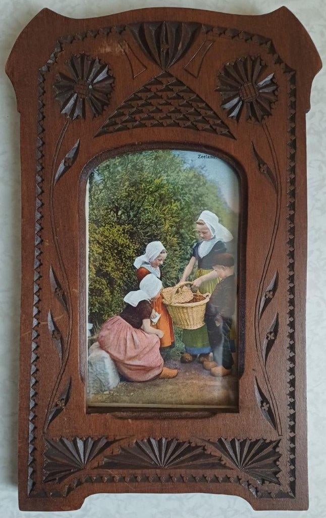 Antieke kerfsnede fotolijst met glas, Huis en Inrichting, Woonaccessoires | Lijsten, Minder dan 50 cm, Gebruikt, Ophalen of Verzenden