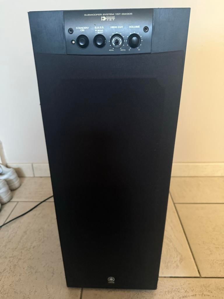 Yamaha YST-SW305 subwoofer – diepe krachtige bas, Audio, Tv en Foto, Luidsprekers, Gebruikt, Subwoofer, 60 tot 120 watt, Ophalen