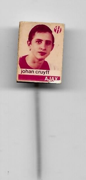 JOHAN CRUIJFF VOETBAL SPELER AJAX SPELD, Verzamelen, Speldjes, Pins en Buttons, Ophalen of Verzenden, Gebruikt, Sport, Speldje of Pin