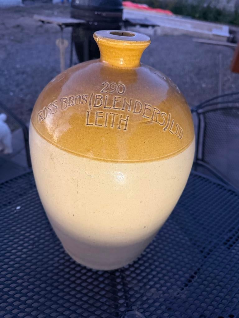 Antieke Ross Bros (Blenders) Ltd Leith Stoneware Fles, Ophalen