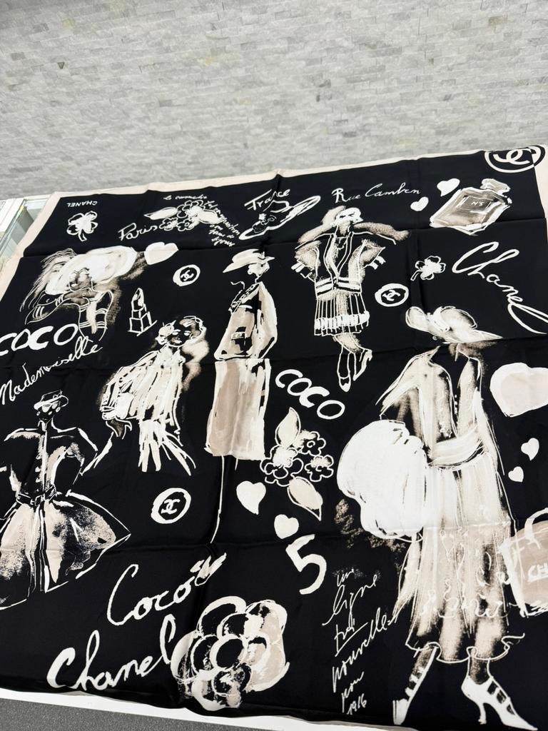 Silk scarf, Ophalen of Verzenden, Nieuw, Maat 34 (XS) of kleiner, Sjaal