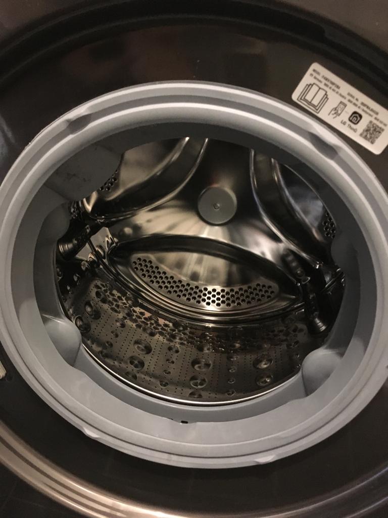 LG WASMACHINE F4WV708P2BA, Ophalen, Zo goed als nieuw, Voorlader, 85 tot 90 cm