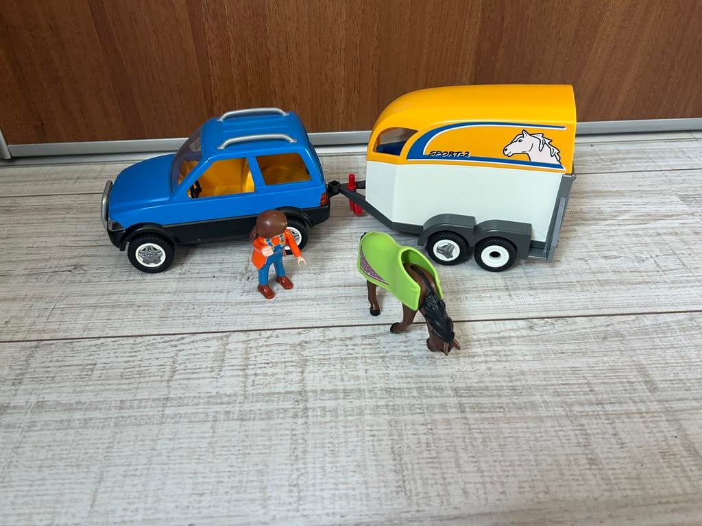 Playmobil auto met paarden trailer, Ophalen, Gebruikt