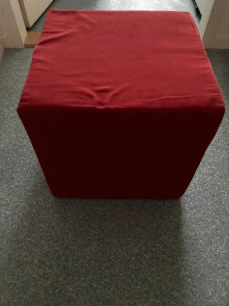 Rode poef, Ophalen, Minder dan 50 cm, Gebruikt, Vierkant