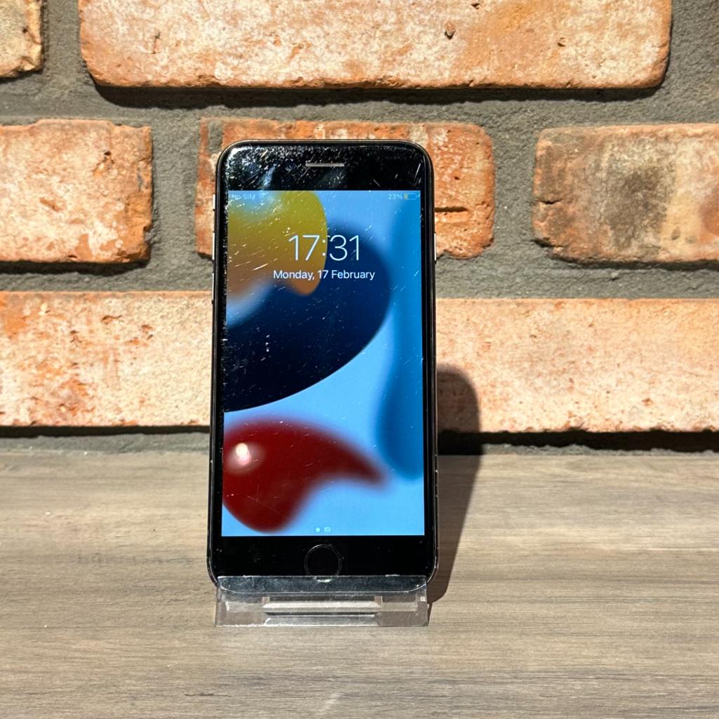 iPhone 8 64GB - C Grade (82%), Apple, Gebruikt, Support@apple.com, One Apple Park Way
Cupertino, CA 95014
United States