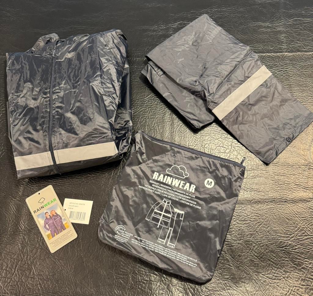 Nieuw regenpak maat M Regenjas + regenbroek + tasje, Ophalen of Verzenden, Nieuw, Maat 38/40 (M)