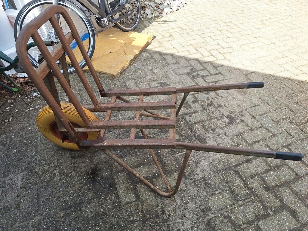 Steen kruiwagen, Tuin en Terras, Kruiwagens, Ophalen of Verzenden, Gebruikt