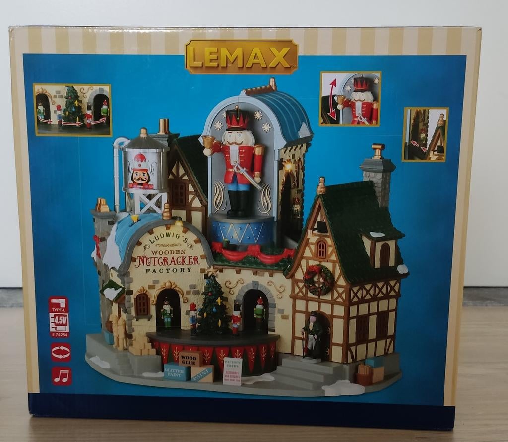 Lemax ludwig's wooden nutcracker factory, nieuw., Ophalen of Verzenden, Nieuw