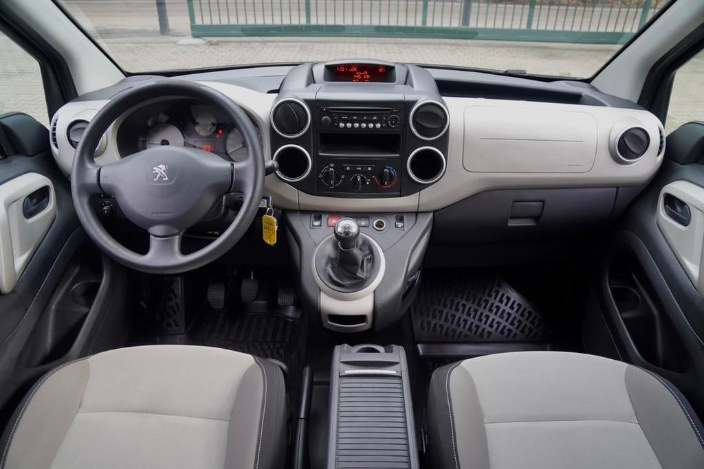 Peugeot Partner Tepee 1.6 VTi Access AIRCO PDC SCHUIFDEUREN, Voorwielaandrijving, Stof, Gebruikt, 4 cilinders