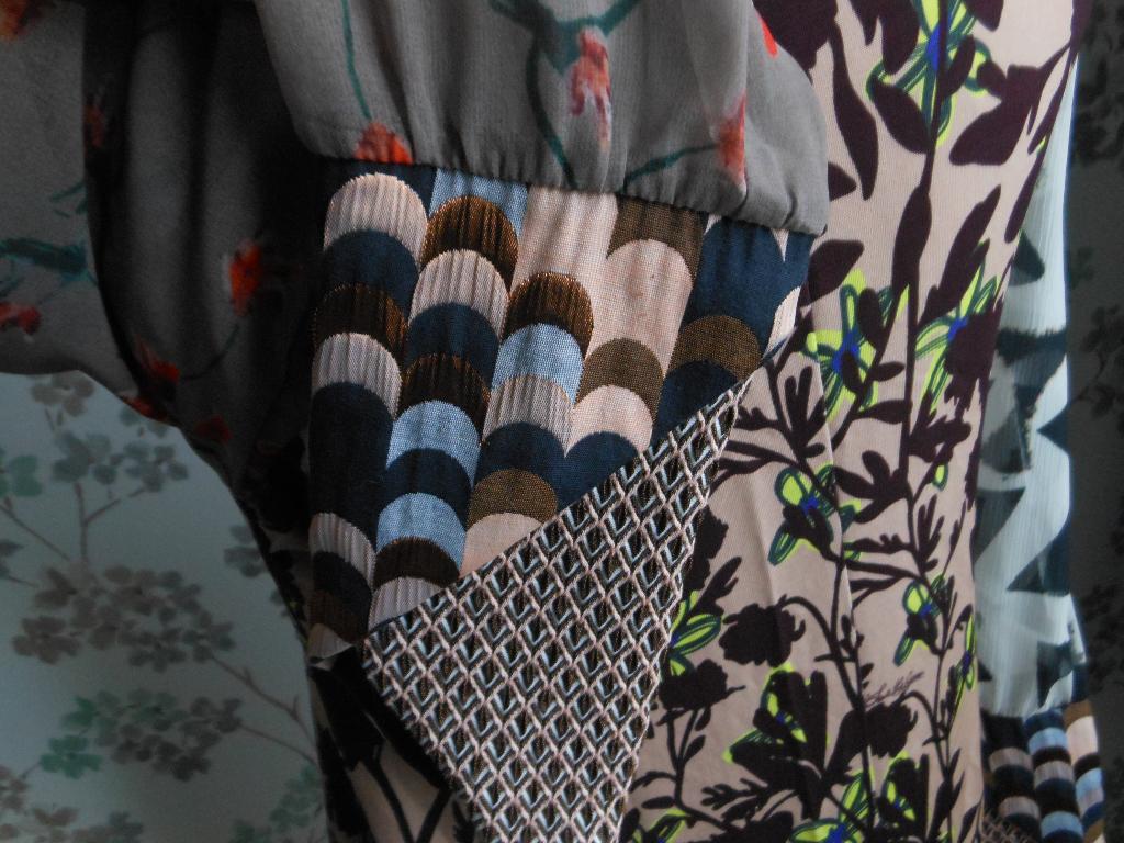 Unieke jurk van SAVE THE QUEEN, Kleding | Dames, Overige kleuren, Ophalen of Verzenden, Zo goed als nieuw, Maat 36 (S)