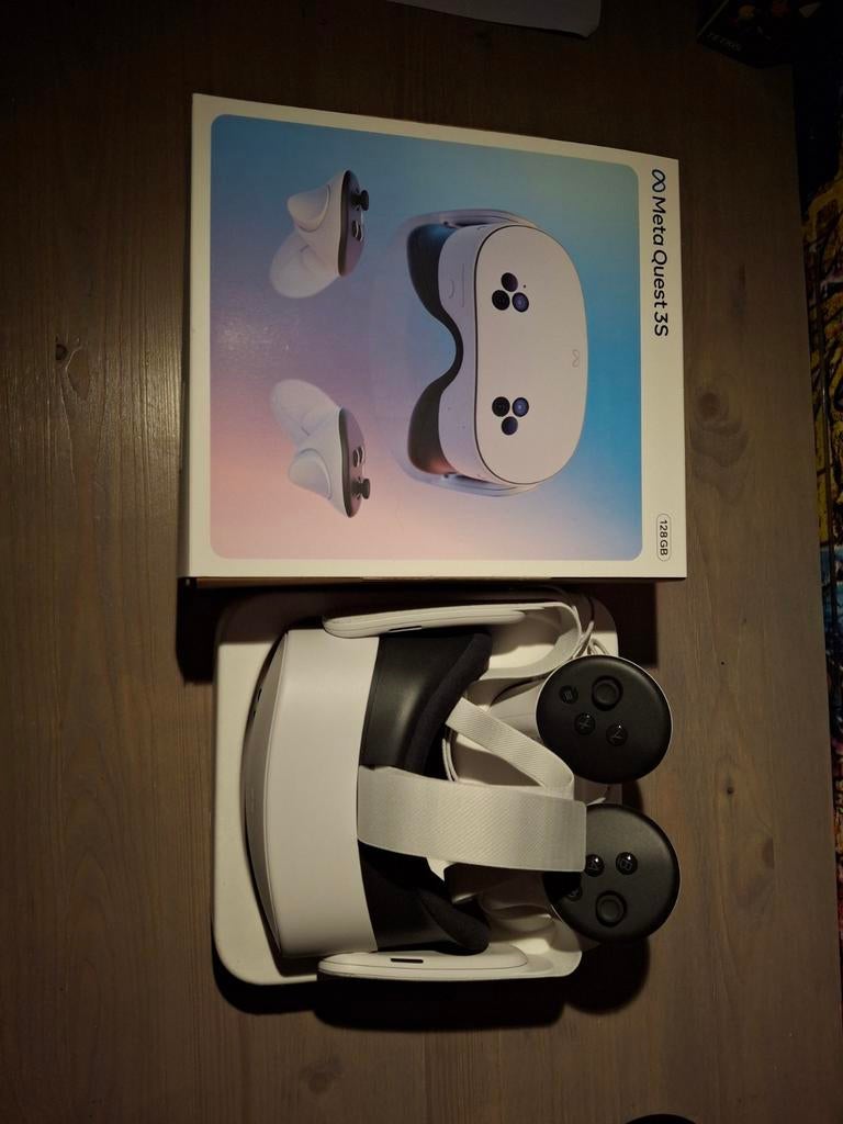Meta Quest 3S met travel box, Spelcomputers en Games, Virtual Reality, Ophalen of Verzenden, Zo goed als nieuw, VR-bril, Overige platformen