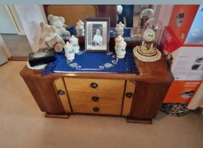 ZEER MOOI ANTIEK COMMODE MET SPIEGEL
AFMETING COMMODE
BREEDT, Ophalen