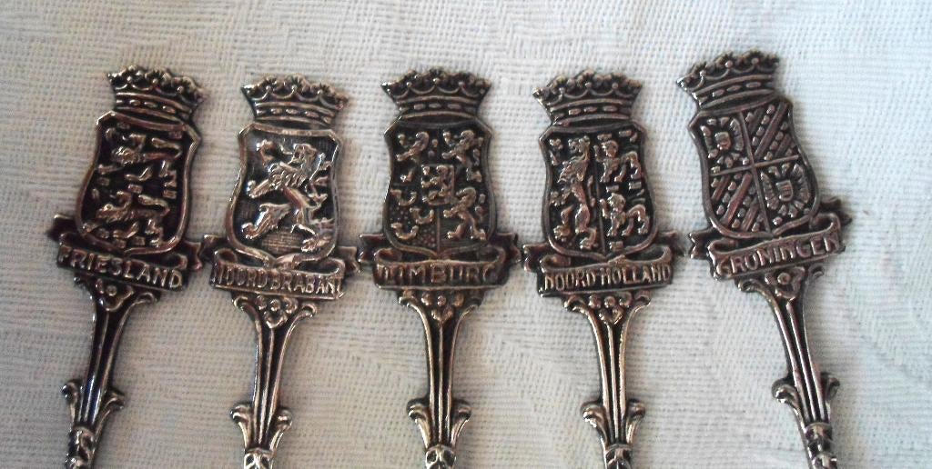 5 Provincielepeltjes. Douwe Egberts. Verzilverd. 5 euro p.s, Verzilverd, Ophalen of Verzenden, Zo goed als nieuw, Metaal