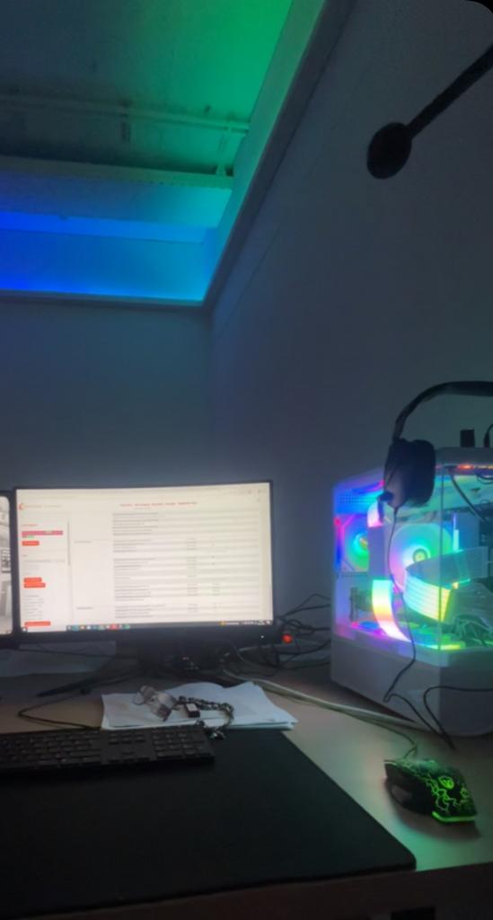 Complete Gaming Setup  PC + MSI Monitor + Speakers + Headset, Computers en Software, Desktop Pc's, HDD, Ophalen of Verzenden, Zo goed als nieuw