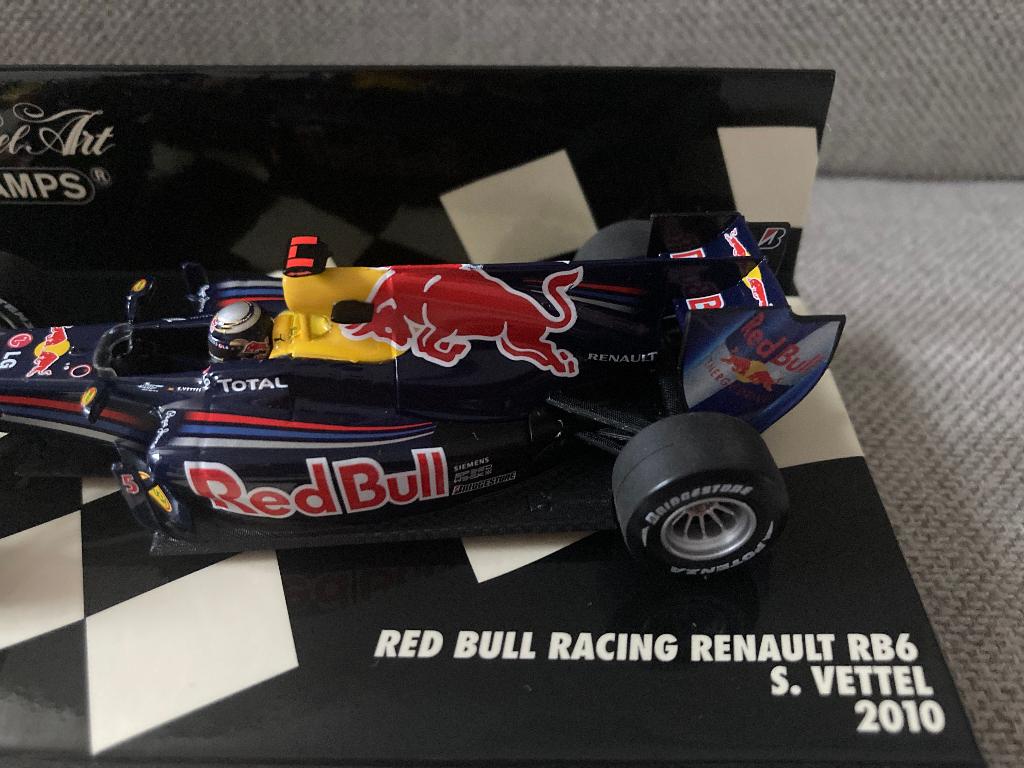 ✅ Sebastian Vettel 1:43 2010 Red Bull RB6 World Champion, Ophalen of Verzenden, Nieuw, Formule 1