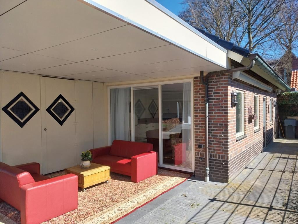 Tijdelijke woonruimte nodig?, Huizen en Kamers