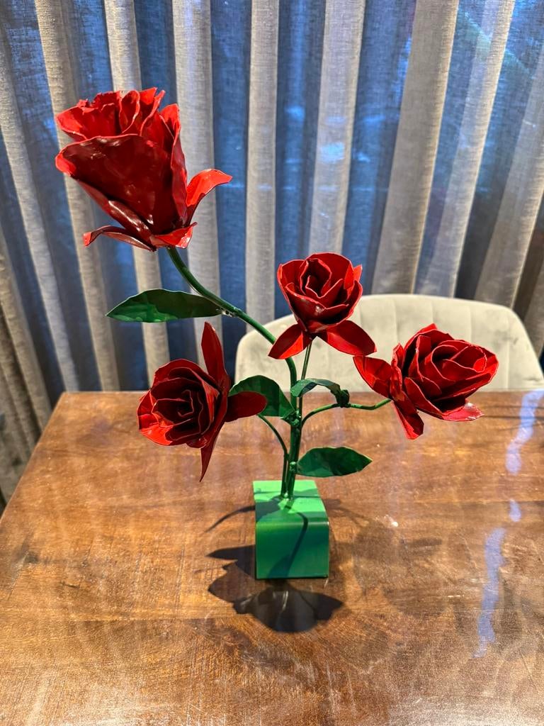 Metaal rozen, Ophalen of Verzenden, Zo goed als nieuw