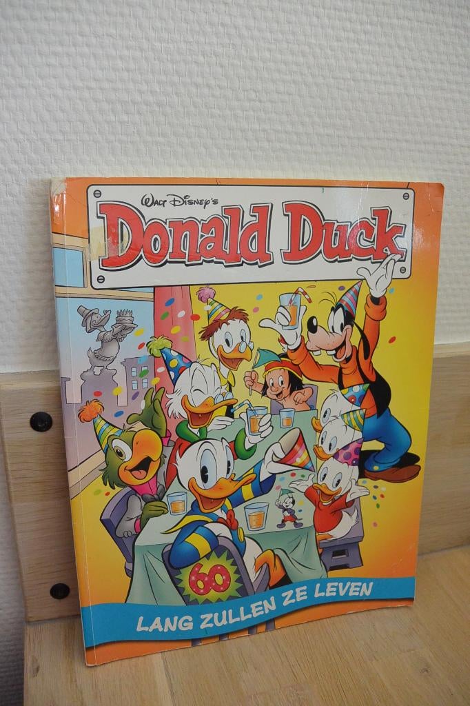 Stripalbum Donald Duck - Lang zullen ze leven, Boeken, Stripboeken, Eén stripboek, Ophalen of Verzenden, Gelezen, Donald Duck