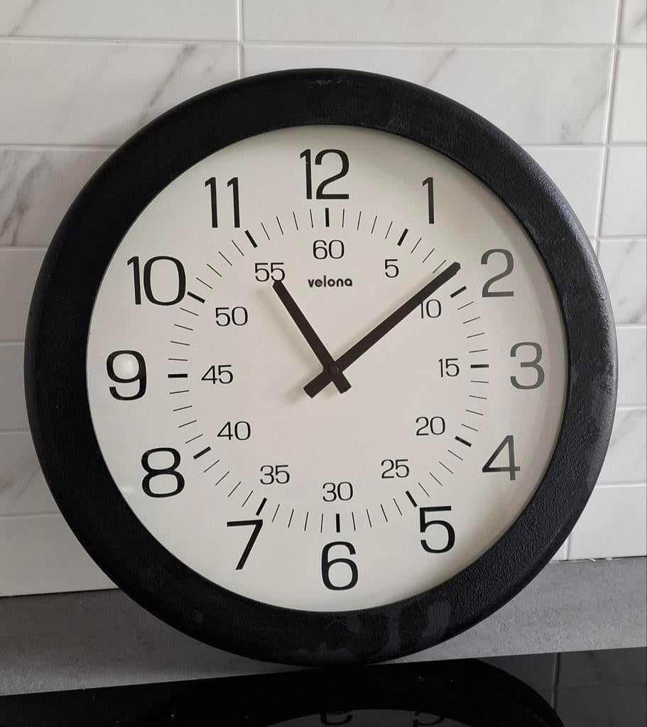 Velona analoge wandklok, Ophalen of Verzenden, Wandklok