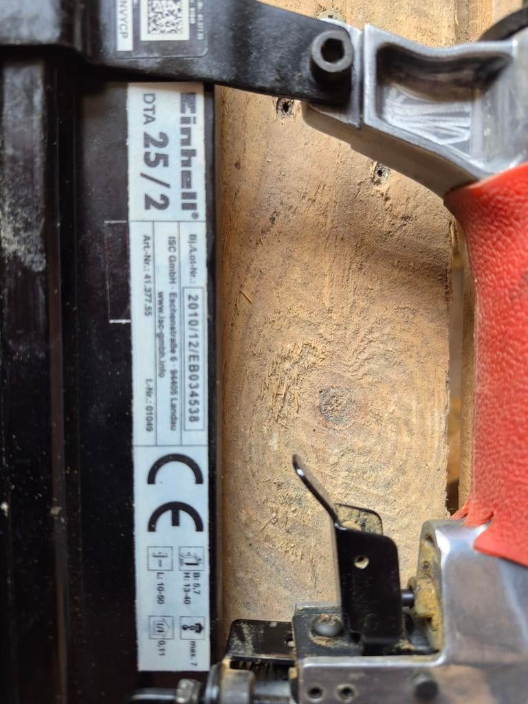 Einhell Airhockey tacker met 2 functies, incl. spijkers, Ophalen of Verzenden, Zo goed als nieuw