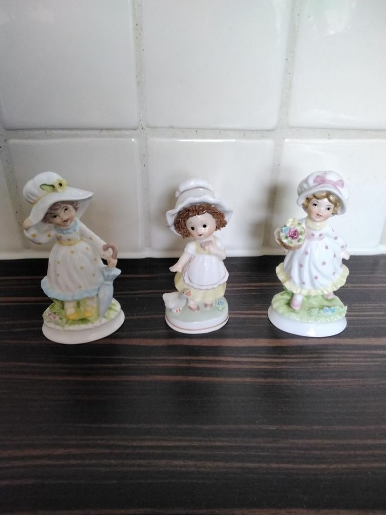 Set van 3 Maruri Masterpiece beeldjes Bone China, Ophalen of Verzenden, Zo goed als nieuw, Mens