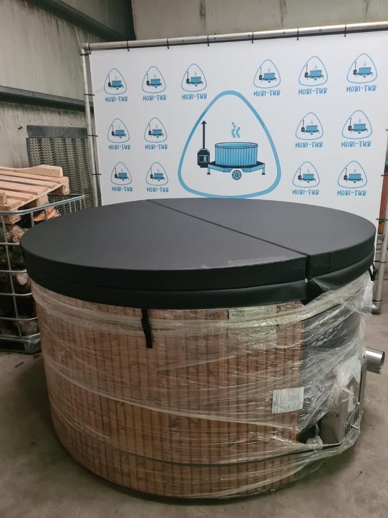 Hottub Geintegreerde Kachel - 200cm - SHOWROOMMODEL KORTING, Contact@mobi-tub.nl, Nieuw, Ophalen of Verzenden, Inbouw