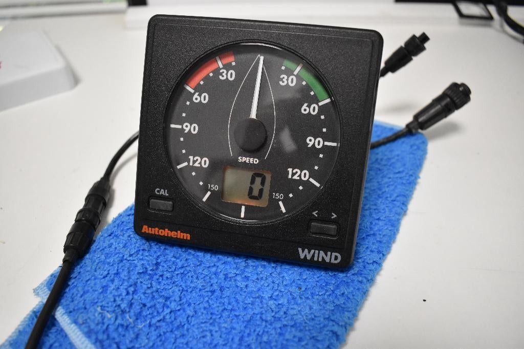 Autohelm ST50 wind met kapje en gave staat., Watersport en Boten, Ophalen of Verzenden, Zo goed als nieuw, Kabel of Apparatuur