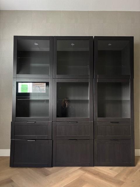 Besta wandkast zwartbruin MOET NU WEG, Huis en Inrichting, Kasten | Wandmeubels, Ophalen, Met deur(en), Zo goed als nieuw, 150 tot 200 cm