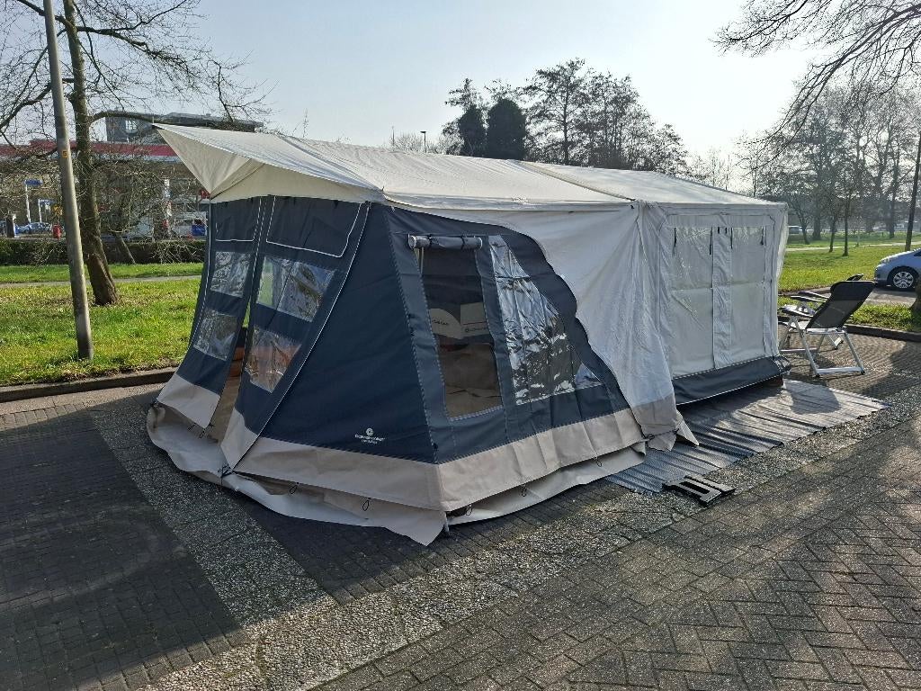 Combi Camp Country Anniversaire (2014), Caravans en Kamperen, Ophalen, Combi-Camp, Beige, Aanwezig