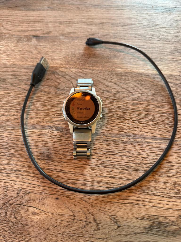 Garmin Fenix 5 - Veelzijdig sporthorloge voor dames, Ophalen of Verzenden, Waterdicht, Zilver, Afstand