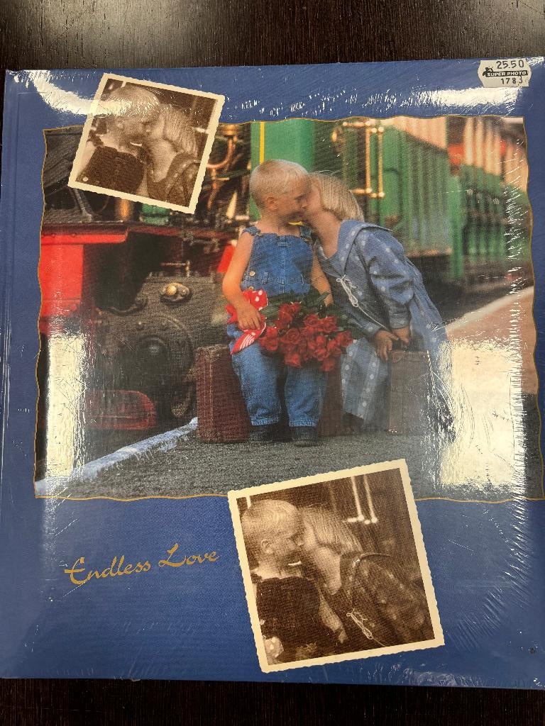 Fotoalbum Endless Love Nieuw van Henzo, Ophalen of Verzenden, Nieuw, Fotoalbum