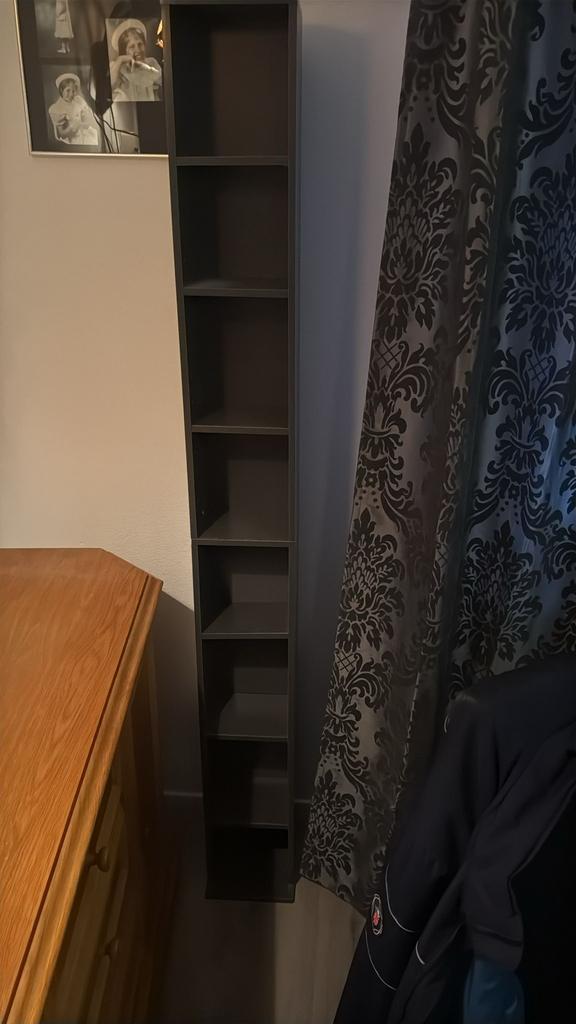 Cd/dvd kast, Ophalen, Gebruikt, 75 tot 150 discs, Hout