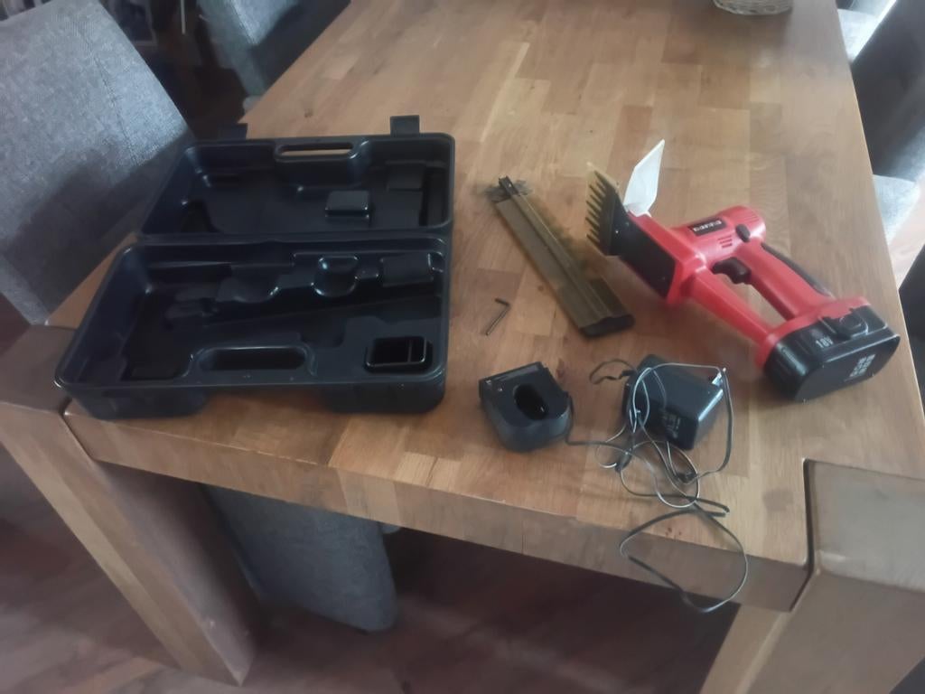 BUXUS heggeschaar GHS 18 volt, Ophalen, Zo goed als nieuw, Gamma