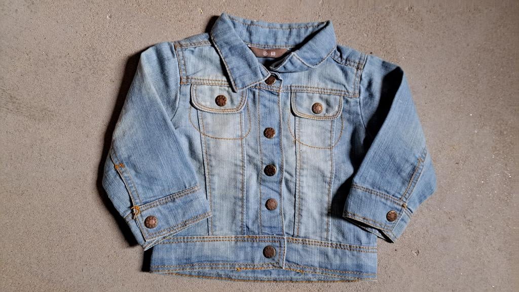 Spijkerjasje meisjes maat 68, Ophalen of Verzenden, Zo goed als nieuw, Meisje, Jasje